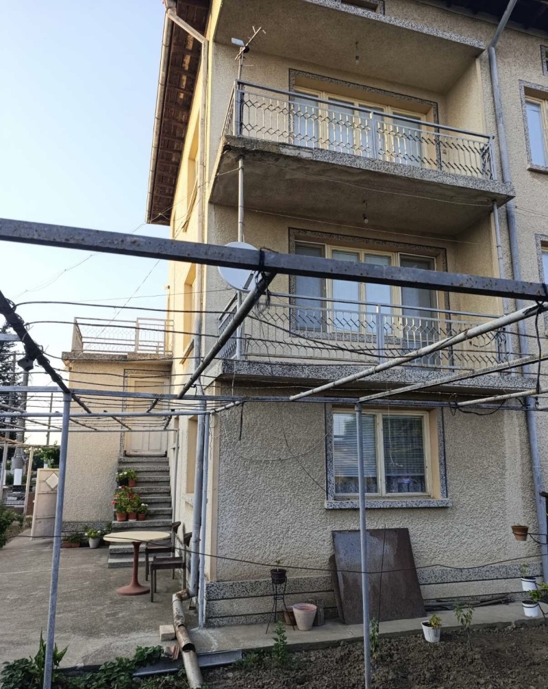 In vendita  Casa regione Dobrič , Krushari , 270 mq | 48305546