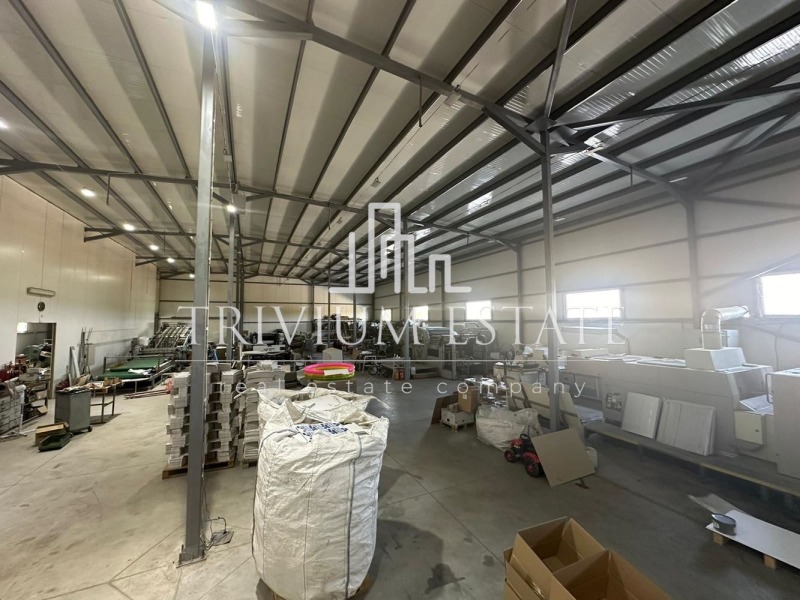 Продава ПРОМ. ПОМЕЩЕНИЕ, гр. Пловдив, Индустриална зона - Юг, снимка 13 - Производствени сгради - 52659582