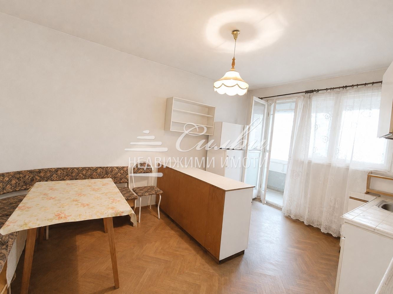 Продава 4-СТАЕН, гр. Шумен, Математическа гимназия, снимка 9 - Апартаменти - 55947125