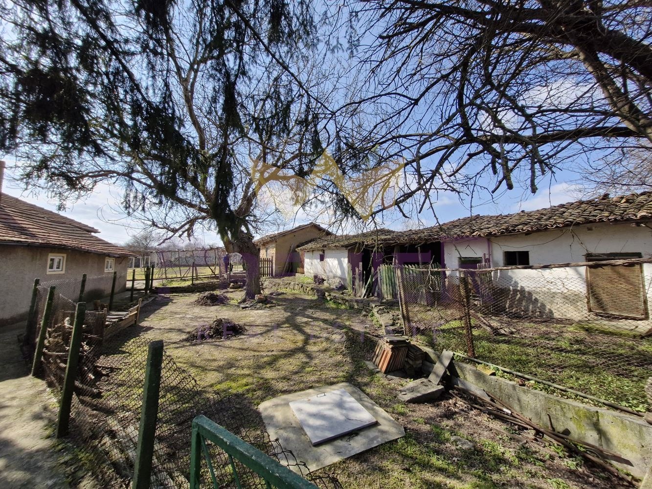 Продава КЪЩА, с. Житен, област Добрич, снимка 2 - Къщи - 53887573