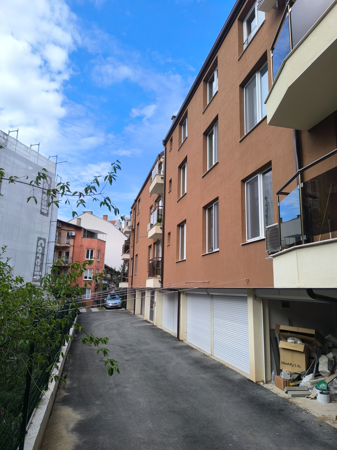 Продава ГАРАЖ, ПАРКОМЯСТО, гр. София, Люлин 8