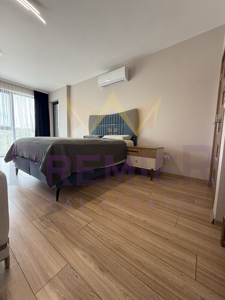 Продава 4-СТАЕН, гр. Варна, к.к. Св.Св. Константин и Елена, снимка 3 - Апартаменти - 54837703