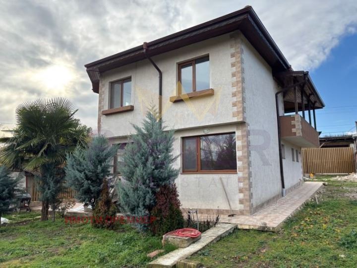 Продава  Къща област Варна , с. Осеново , 170 кв.м | 29906335