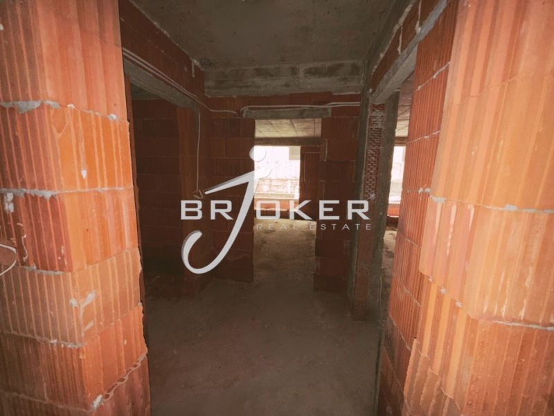 Продава 2-СТАЕН, гр. Кърджали, Възрожденци, снимка 9 - Апартаменти - 52444585