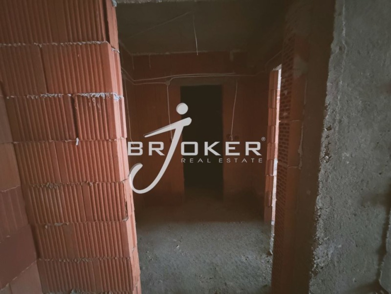 Продава 2-СТАЕН, гр. Кърджали, Възрожденци, снимка 10 - Апартаменти - 52444585