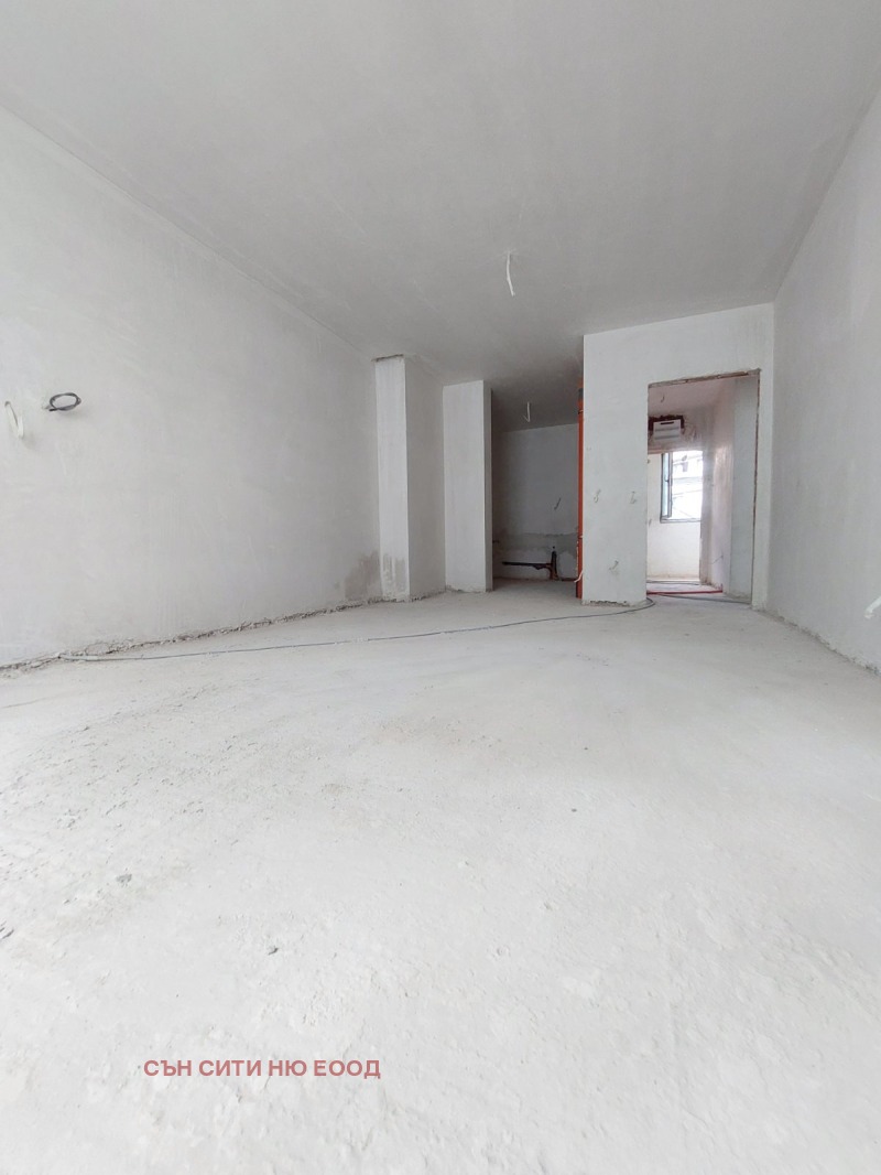 For Sale  2 bedroom Sofia , Mladost 1 , 130 sq.m | 72923113