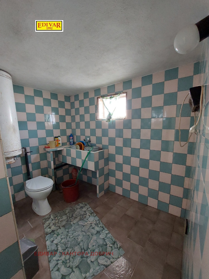 Продава КЪЩА, гр. Добрич, Център, снимка 8 - Къщи - 39913586