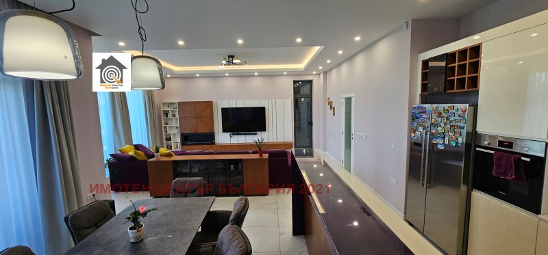 Til salg  Hus Sofia , German , 275 kvm | 71170681 - billede [3]
