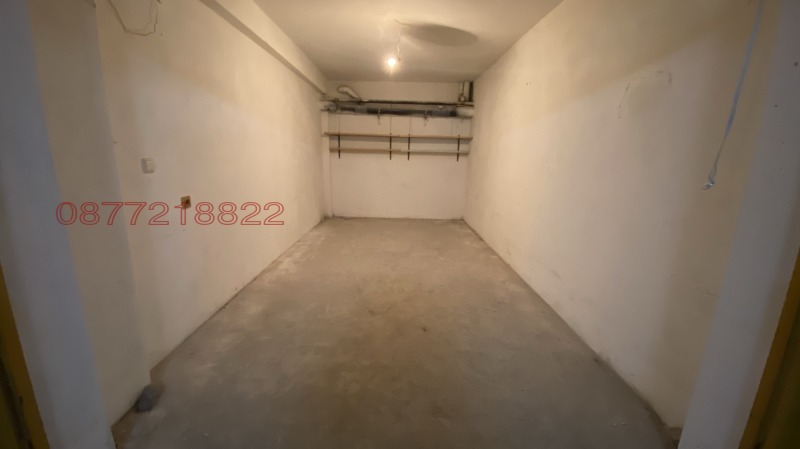 Продава ГАРАЖ, ПАРКОМЯСТО, гр. Русе, Център, снимка 4 - Гаражи и паркоместа - 53567304