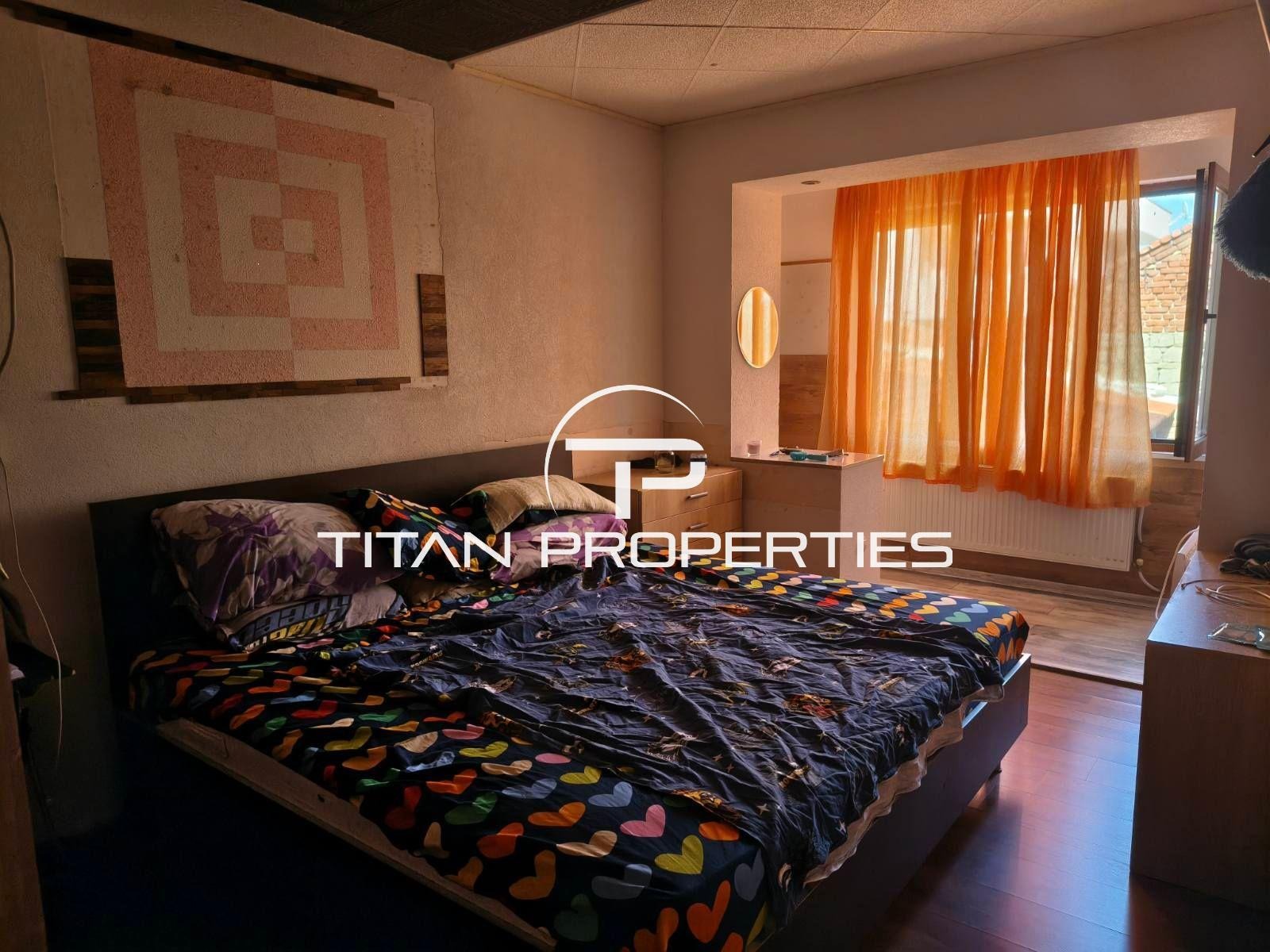 Продава КЪЩА, гр. Айтос, област Бургас, снимка 3 - Къщи - 55547852