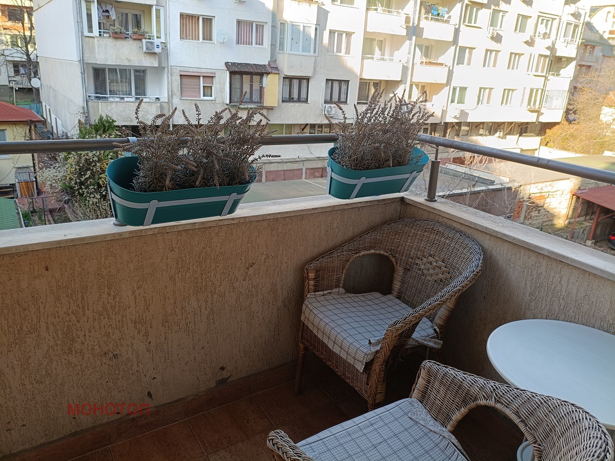 Продава 4-СТАЕН, гр. София, Лагера, снимка 4 - Апартаменти - 53718171