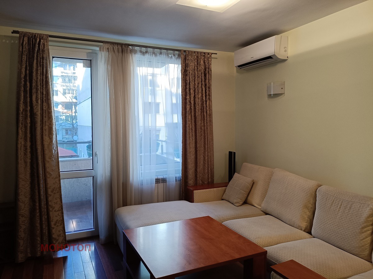 Продава 4-СТАЕН, гр. София, Лагера, снимка 3 - Апартаменти - 53718171