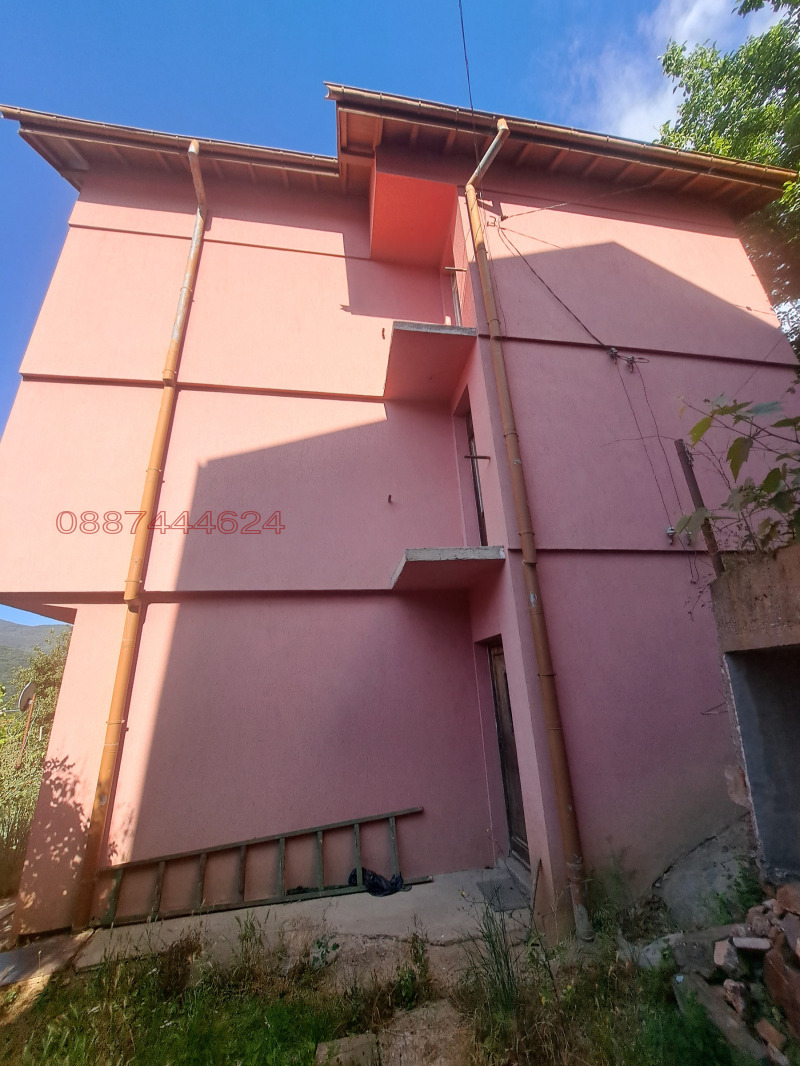 Продава КЪЩА, гр. Своге, област София област, снимка 2 - Къщи - 53532094