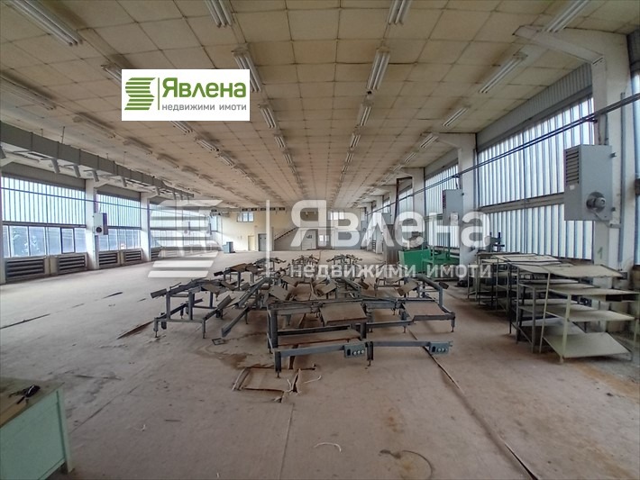 De vânzare  Cladire industriala regiunea Smolyan , Vievo , 2506 mp | 52259602