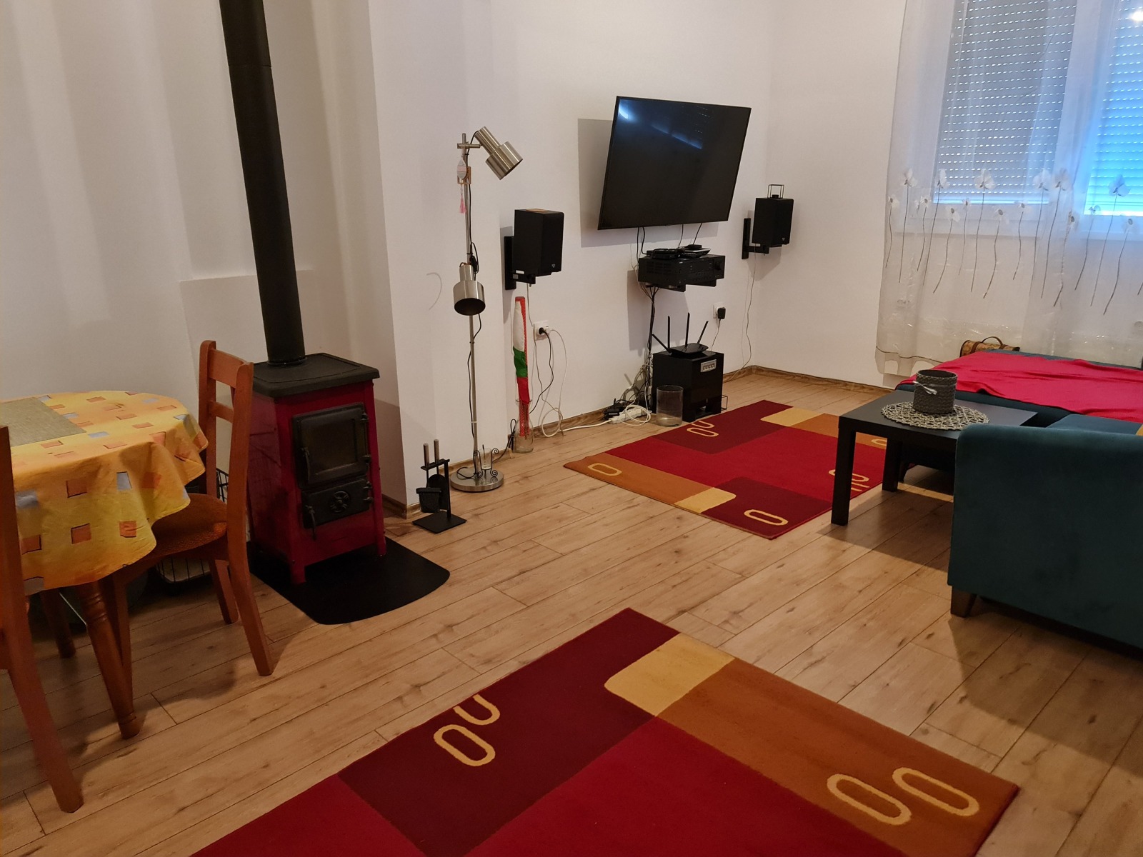 Продава ЕТАЖ ОТ КЪЩА, гр. София, Център, снимка 4 - Етаж от къща - 55609198