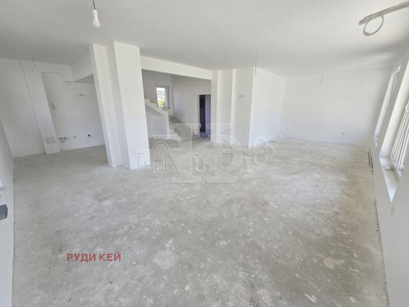 Продава КЪЩА, гр. Варна, м-т Горна Трака, снимка 7 - Къщи - 53354468