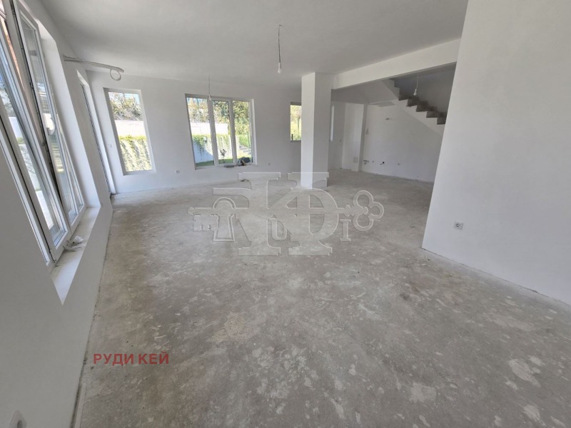 Продава КЪЩА, гр. Варна, м-т Горна Трака, снимка 6 - Къщи - 53354468