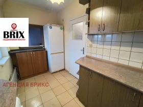 2 chambres Chirok tsentar, Rouse 8