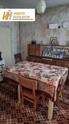 Обява продава етаж от къща, гр. Дряново, област Габрово