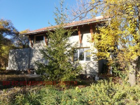 Maison Nikolaevo, région Pernik 3