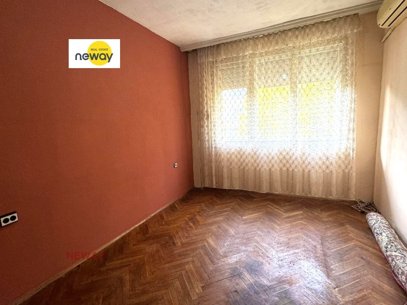 Продава  3-стаен град Плевен , 9-ти квартал , 97 кв.м | 48181863 - изображение [10]