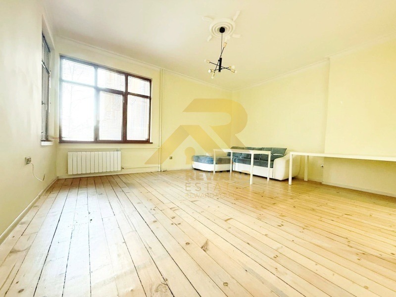 Продава  3-стаен град София , Център , 85 кв.м | 97511363