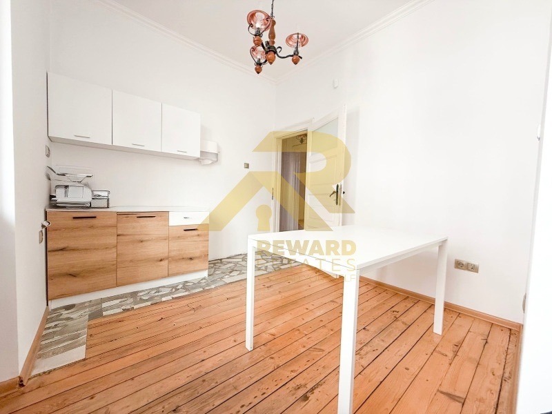 Продава  3-стаен град София , Център , 85 кв.м | 97511363 - изображение [2]
