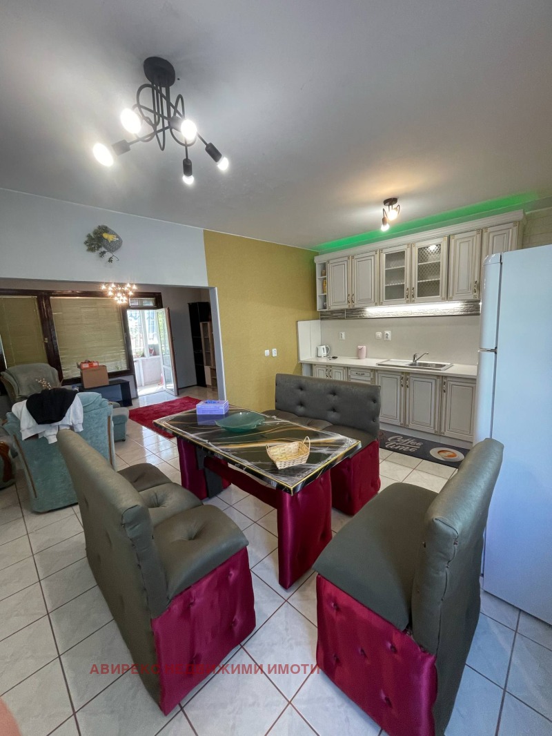 Na prodej  3+ ložnice Plovdiv , Kjučuk Pariž , 116 m2 | 63207704 - obraz [2]