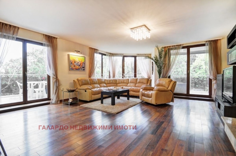À vendre  3+ chambres Sofia , Boyana , 745 m² | 60345081