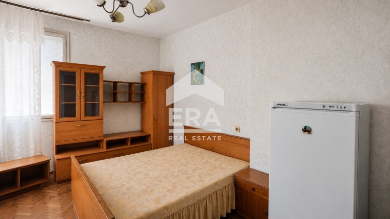 Продава ЕТАЖ ОТ КЪЩА, гр. Търговище, Вароша
