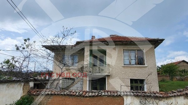 Продава КЪЩА, с. Старосел, област Пловдив, снимка 2 - Къщи - 47593626