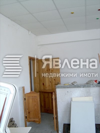 Продава МАГАЗИН, гр. Благоевград, Широк център, снимка 2 - Магазини - 47347659