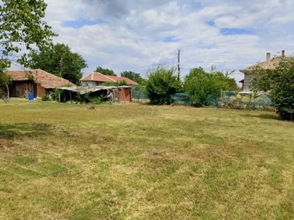 Na prodej  Spiknutí oblast Ruse , Bazan , 680 m2 | 13496616