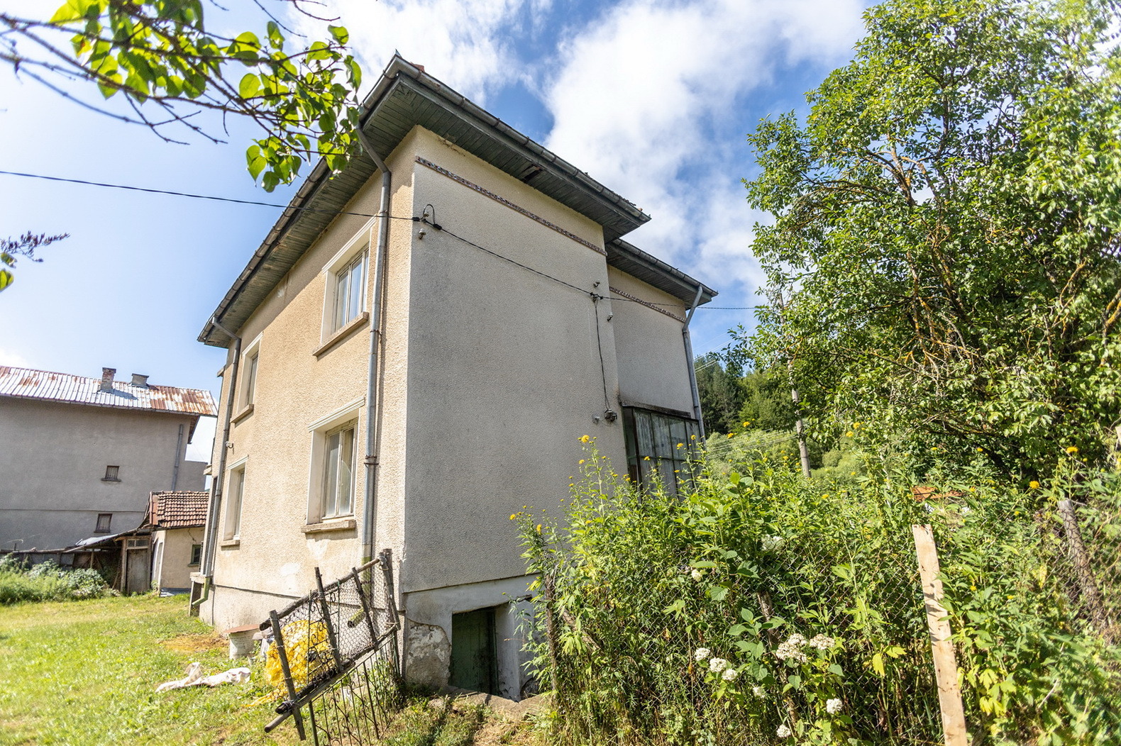 Продава КЪЩА, с. Гинци, област София област, снимка 2 - Къщи - 41827313