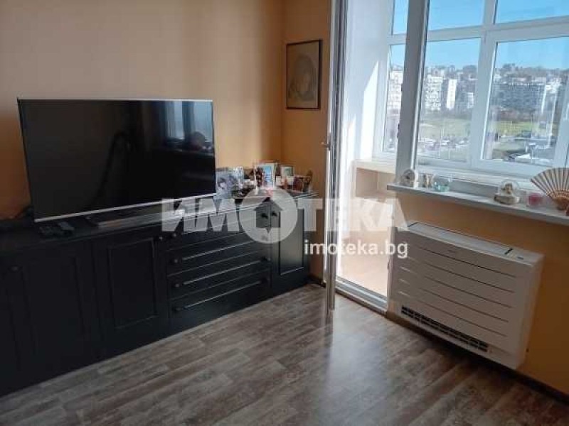 In vendita  2 camere da letto Varna , Mladost 2 , 60 mq | 29768149