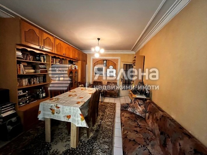Продава 4-СТАЕН, град Благоевград, Струмско • 86700 € / 169570.46 лв. • 93926854 1