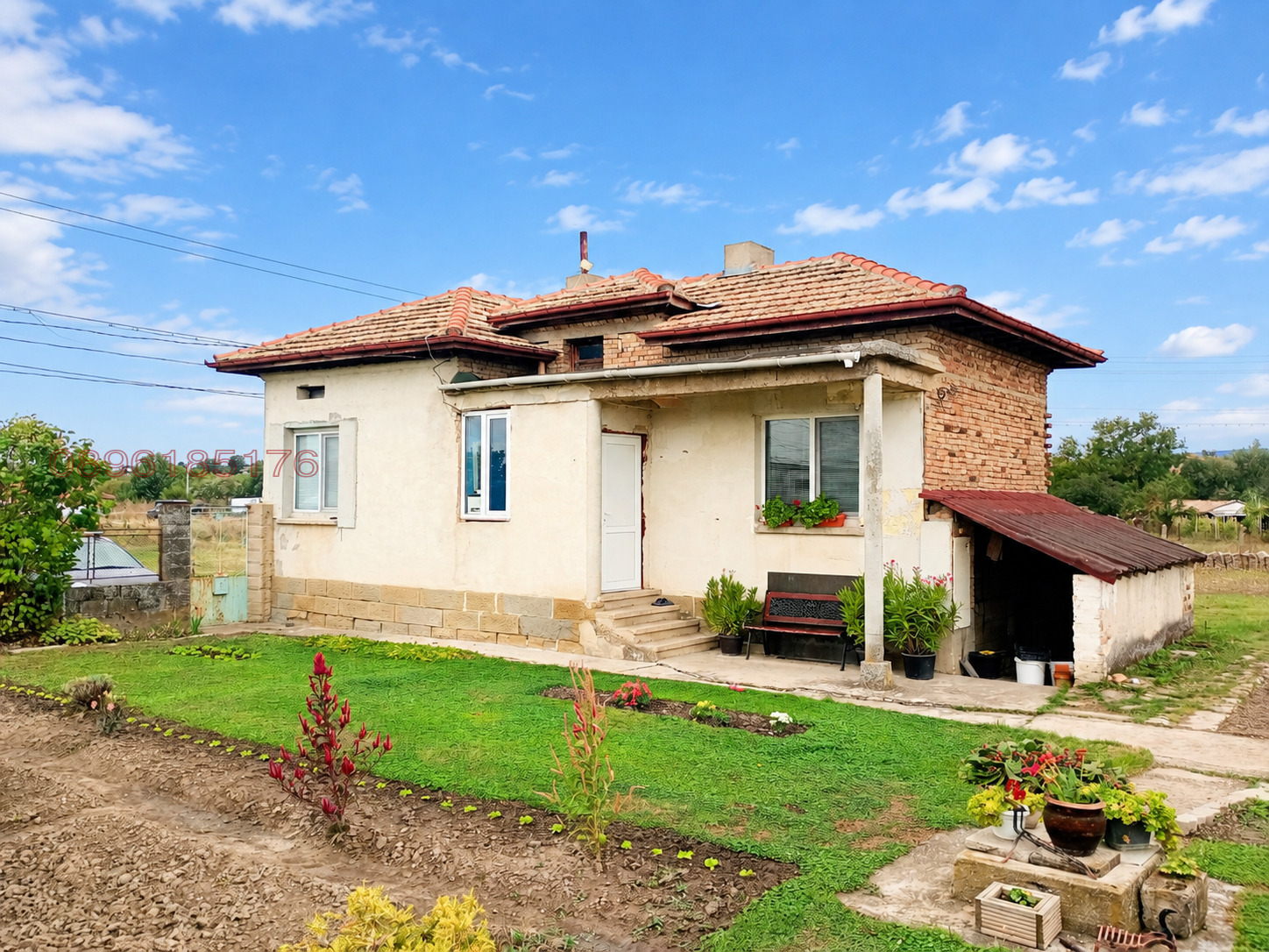 Продава КЪЩА, с. Дибич, област Шумен, снимка 2 - Къщи - 56298545