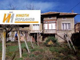 Haus Mihalzi, region Weliko Tarnowo