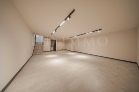 МАГАЗИН, 153 m2