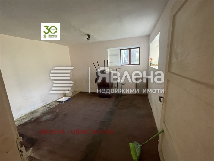 Продава ЕТАЖ ОТ КЪЩА, гр. Варна, Цветен квартал, снимка 8 - Етаж от къща - 55535257