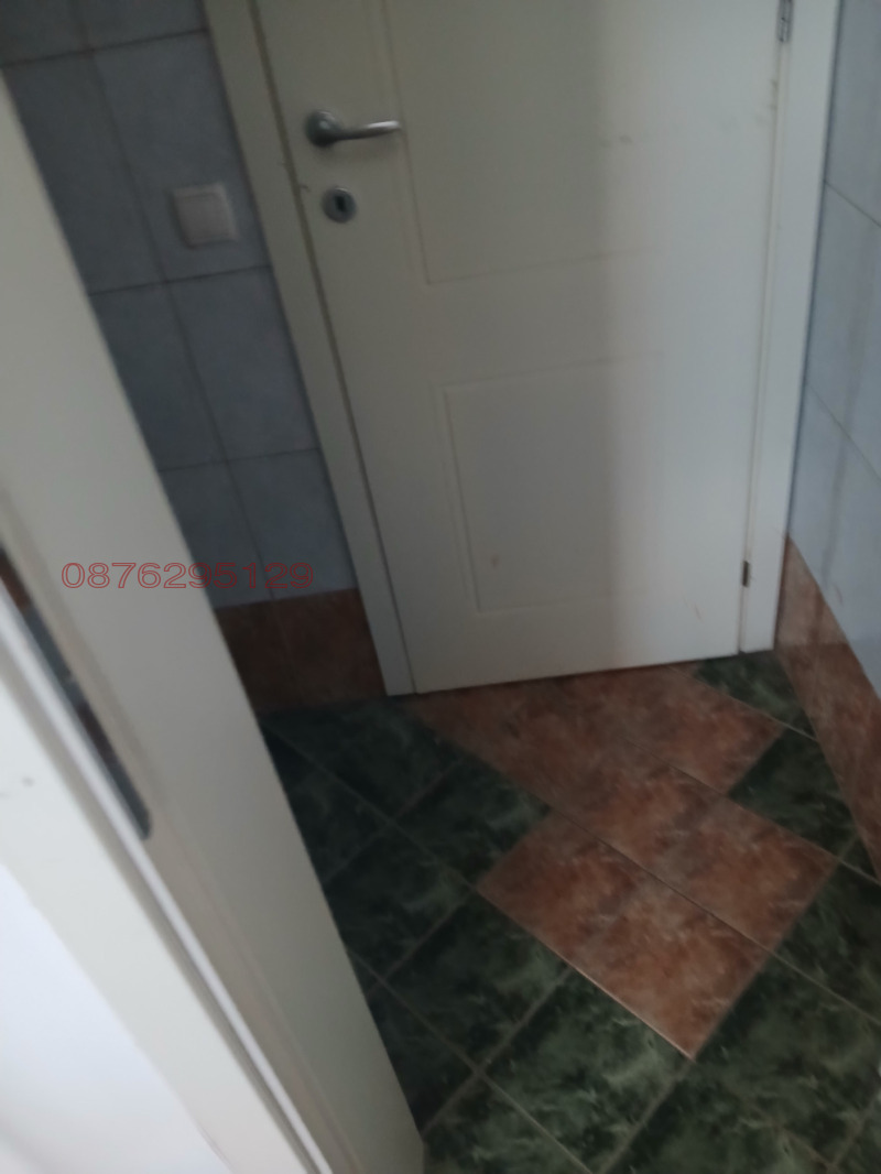 En venta  Comercio Sofia , Tsentar , 18 metros cuadrados | 36481212 - imagen [3]