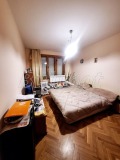 Продава 2-СТАЕН, град Варна, ВИНС-Червен площад • 183900 € / 359677.14 лв. • 49815051 6