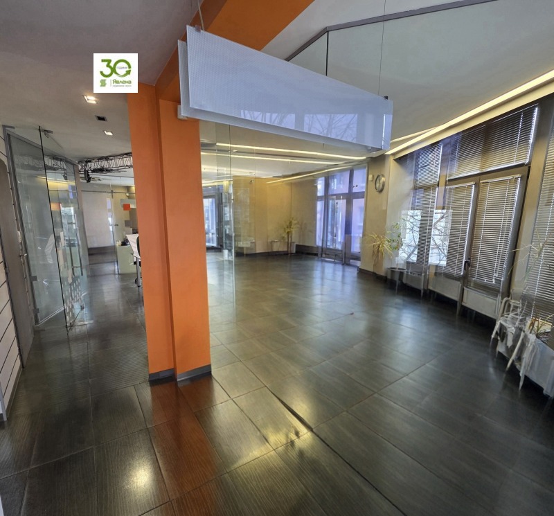 Продава КЪЩА в град Варна, Гръцка махала - 180 кв.м / 456 000 € » 891 858.48 лв., ЯВЛЕНА - ОФИС ВАРНА