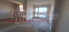 3 кімнатна Христо Смирненски, Пловдив 4