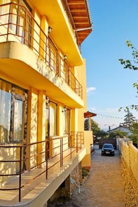 Продажба на имоти в м-т Горна Трака, град Варна — страница 9 - изображение 8 