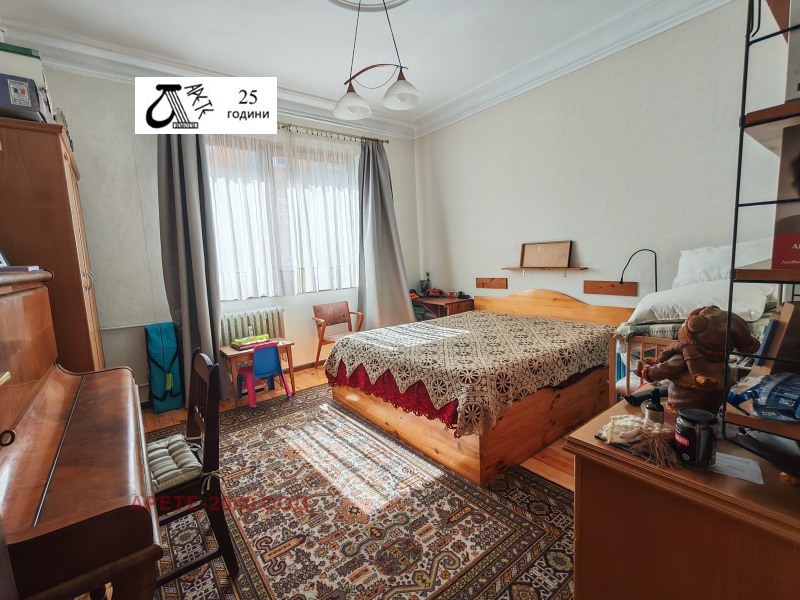 Продава  2-стаен град София , Център , 105 кв.м | 25092092 - изображение [9]