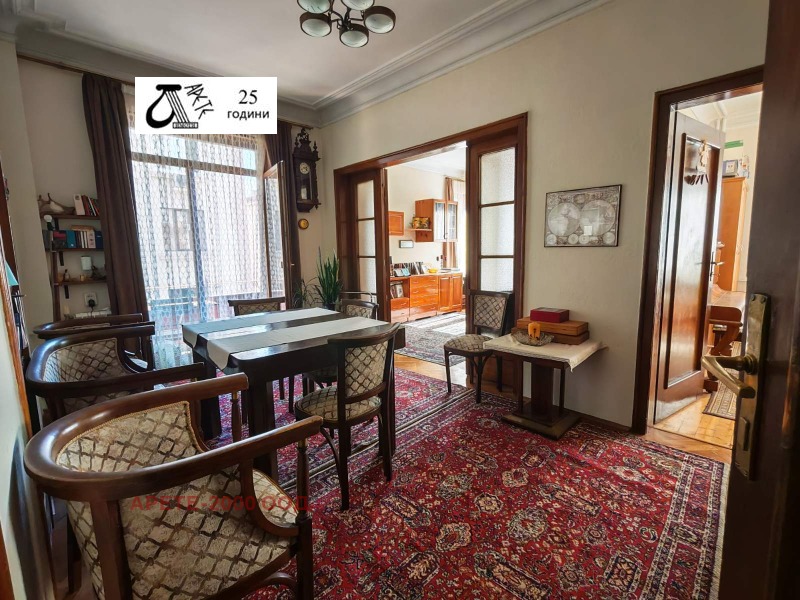Продава  2-стаен град София , Център , 105 кв.м | 25092092