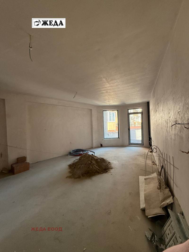 Продава  3-стаен град Плевен , Широк център , 103 кв.м | 22730433 - изображение [5]