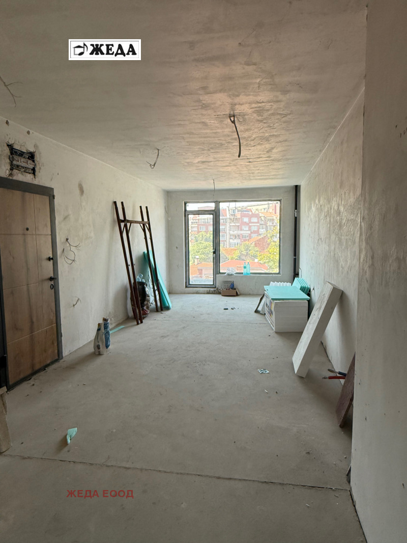 Продава  3-стаен град Плевен , Широк център , 103 кв.м | 22730433 - изображение [4]