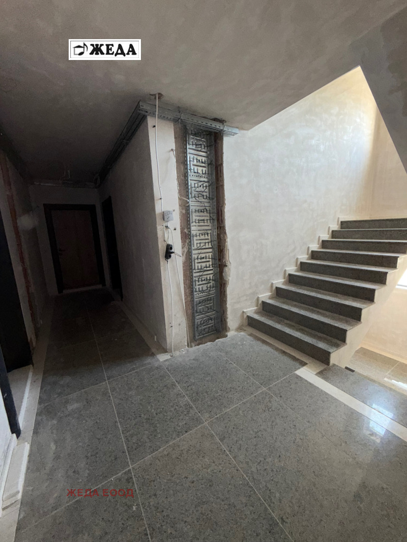 Продава  3-стаен град Плевен , Широк център , 103 кв.м | 22730433 - изображение [3]